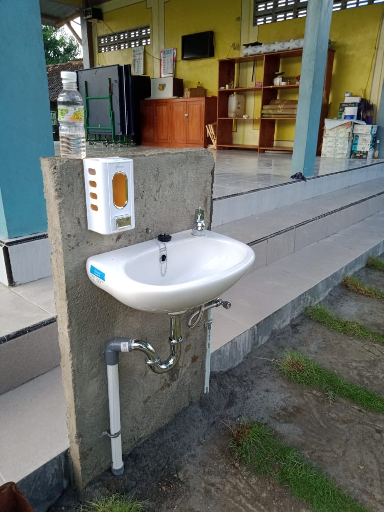 Fasilitasi Wastafel Untuk Cuci Tangan Dengan Sabun Dan   Air Mengalir